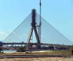 Concluída a implantação dos cabos de sustentação da nova ponte em Ilhéus