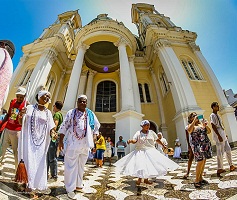 Fé e emoção na Lavagem das Escadarias da Catedral de São Sebastião