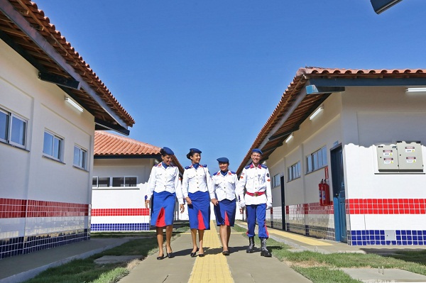 Divulgada lista dos sorteados no processo seletivo para novos alunos da creche e dos colégios administrados pela Polícia Militar da Bahia