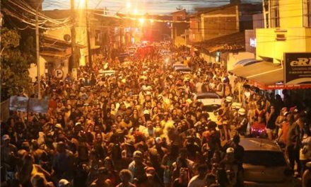 Ilhéus: Bloco Zé Pereira mantém tradição e abre Carnaval do Povo nesta sexta-feira
