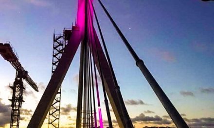 Vestida de luz: primeiros testes de iluminação cênica da Nova Ponte de Ilhéus sinalizam etapa final da obra