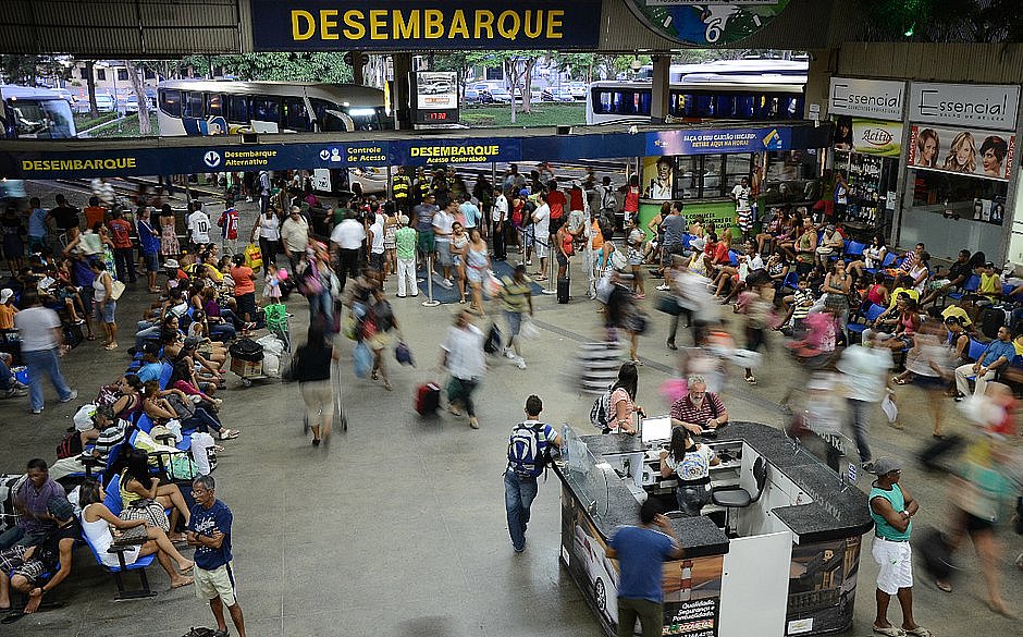 Rodoviária, Sistema Ferry Boat e concessionárias realizam operações especiais para o Carnaval