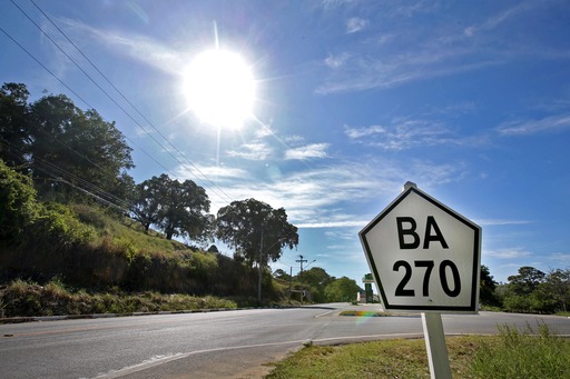 Pavimentação da BA-270 em Pau Brasil vai beneficiar também outras 4 cidades