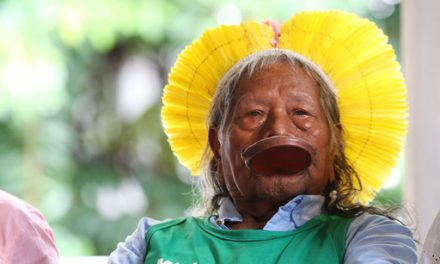 Em Salvador, Cacique Raoni faz defesa dos direitos dos povos indígenas