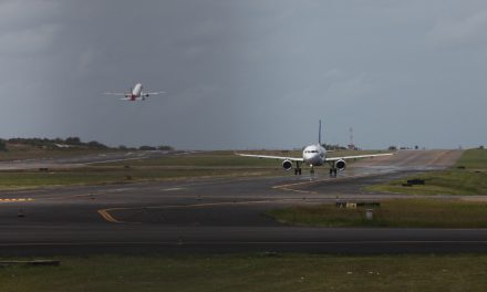 Bahia quer “frear” transmissão do covid-19 com suspensão de voos