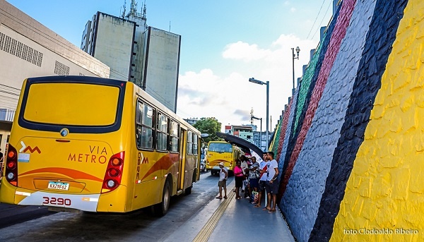 Decreto suspende funcionamento do comércio e circulação de ônibus em Ilhéus