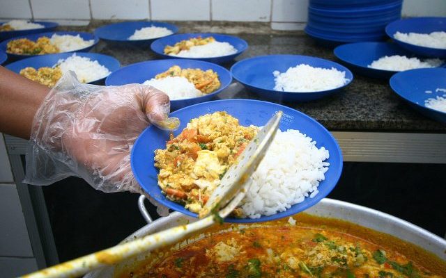 Municípios são orientados a fornecer alimentação para alunos com aulas suspensas por causa do coronavírus