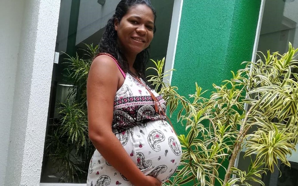 Recém-nascida testa positivo para Covid-19 na Bahia; mãe morreu por causa da doença