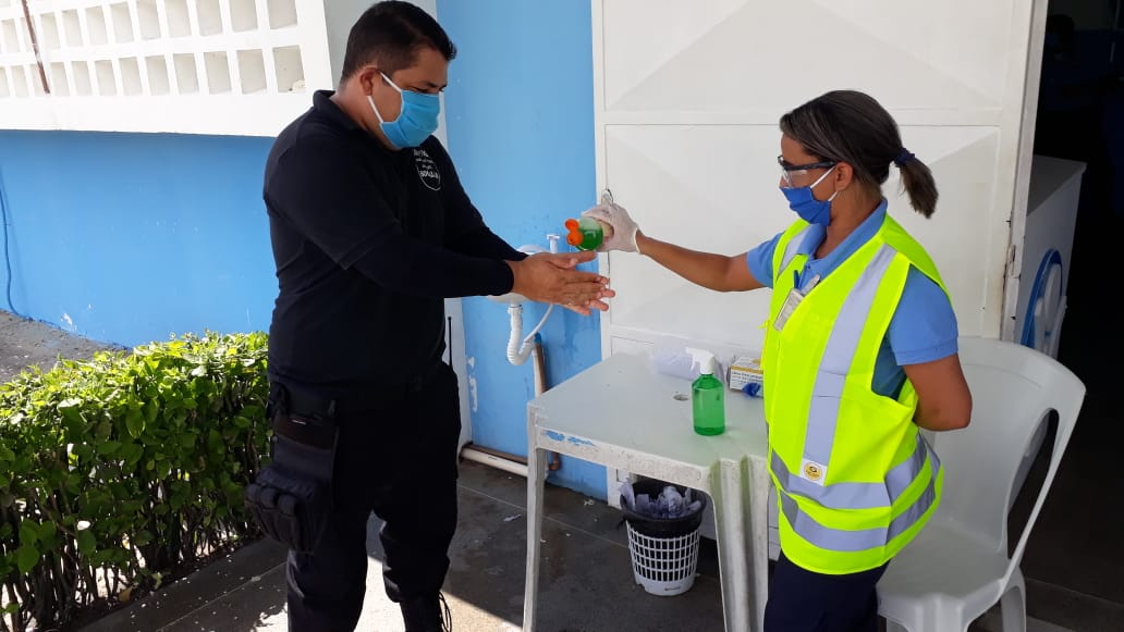 Conjunto Penal de Itabuna intensifica ações de limpeza e de higienização contra o coronavírus