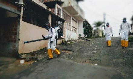 Sesttran presta apoio em ações de desinfecção das ruas no combate ao novo coronavírus em Itabuna
