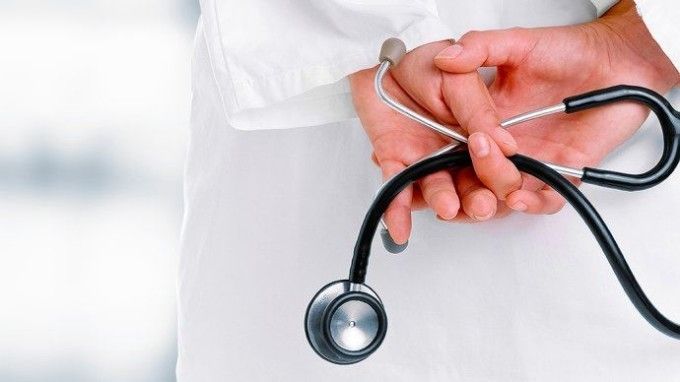 Covid-19: Governadores do Nordeste pedem atuação de formados em Medicina no exterior