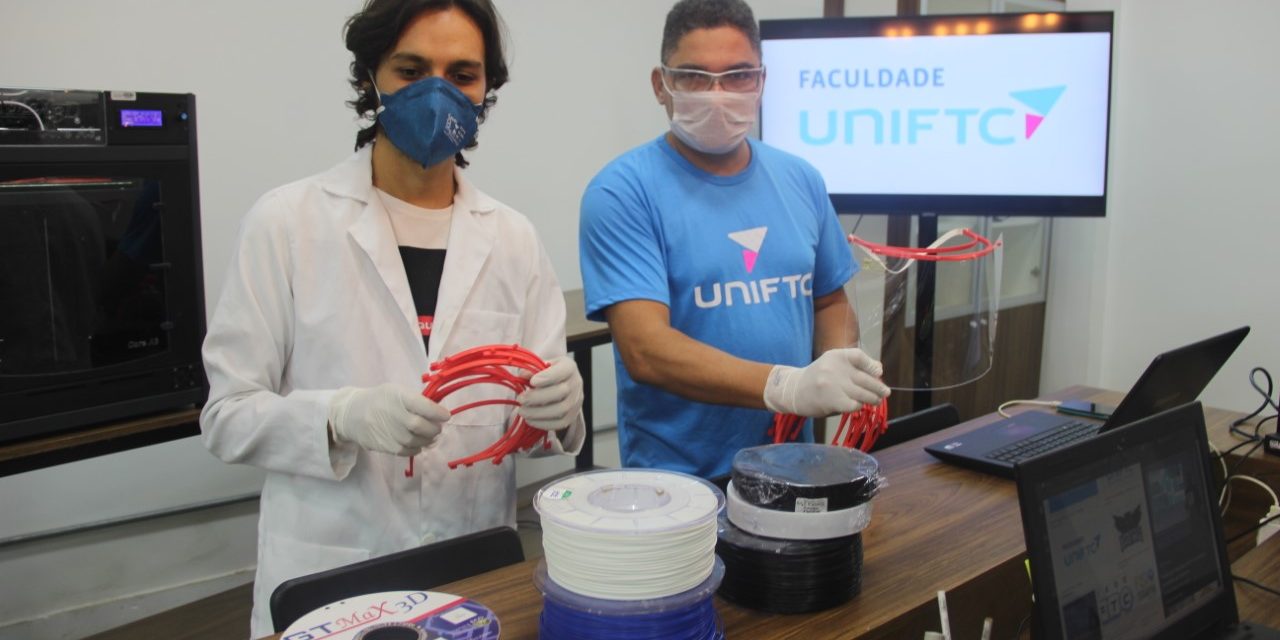UniFTC fabrica e doará máscaras faciais de proteção para profissionais de saúde