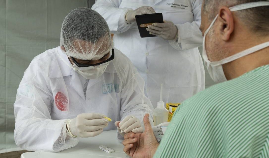Dos 559 casos de Covid-19 confirmados na Bahia, 43 são profissionais de saúde