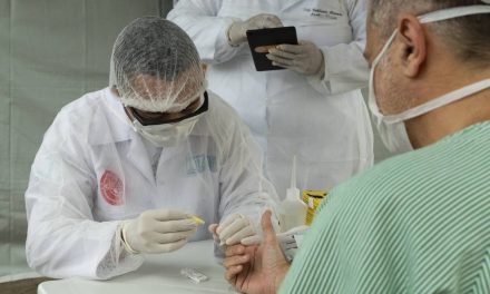 Dos 559 casos de Covid-19 confirmados na Bahia, 43 são profissionais de saúde