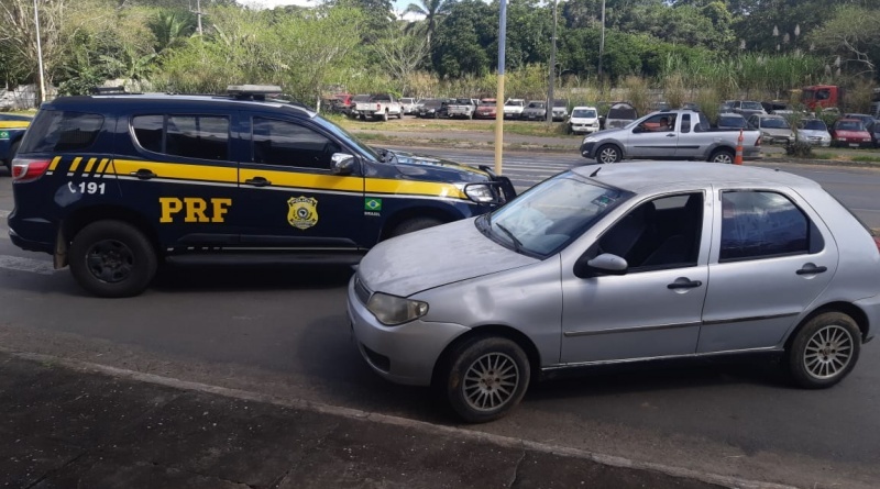 Operação Tamoio: PRF recupera em Itabuna carro roubado há 10 anos