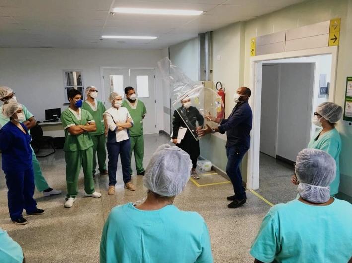 Funcionários do Hospital Costa do Cacau recebem treinamento para tratar pacientes infectados pelo coronavírus