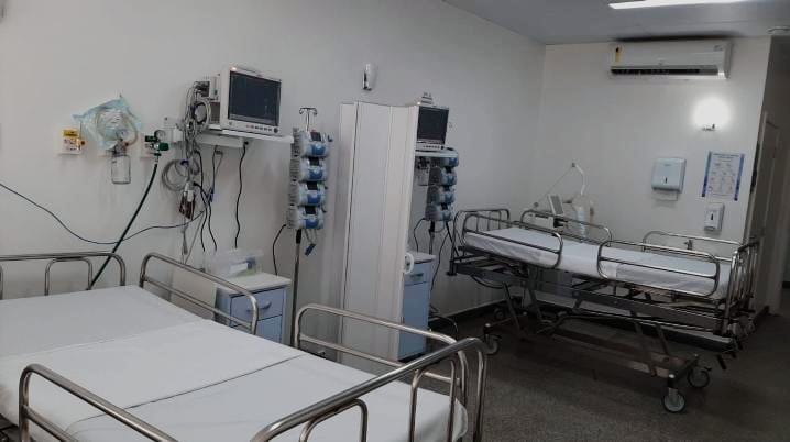 Hospital Costa do Cacau abre 20 leitos exclusivos para Covid-19 e já conta com túnel de desinfecção