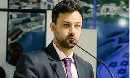 Ilhéus: MP pede à Justiça que declare perda do mandato do vereador Lukas Pinheiro