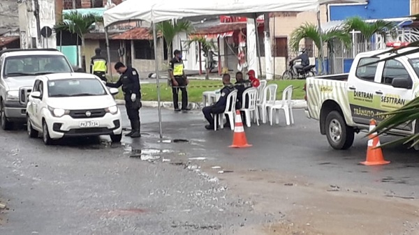 Itabuna começa a restringir acessos, com controle de temperatura nas entradas da cidade