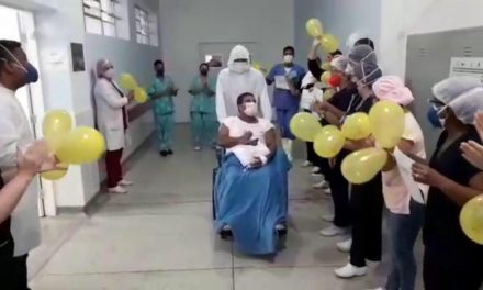 Vitória: unidade Covid do Hospital de Base de Itabuna celebra primeira alta