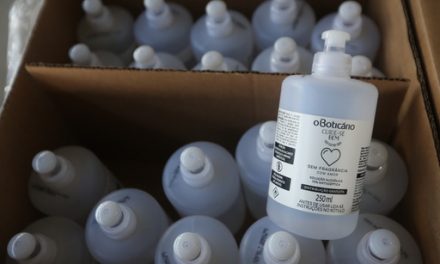 Boticário doa 44 mil litros de álcool líquido à Sesab