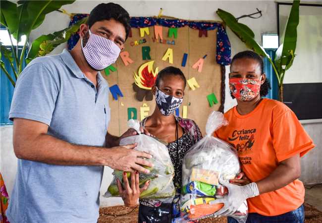 Prefeitura de Ilhéus destina 1,2 mil balaios juninos para famílias em situação de vulnerabilidade