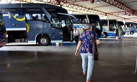 Mais 13 municípios têm transporte suspenso na Bahia; total chega a 325