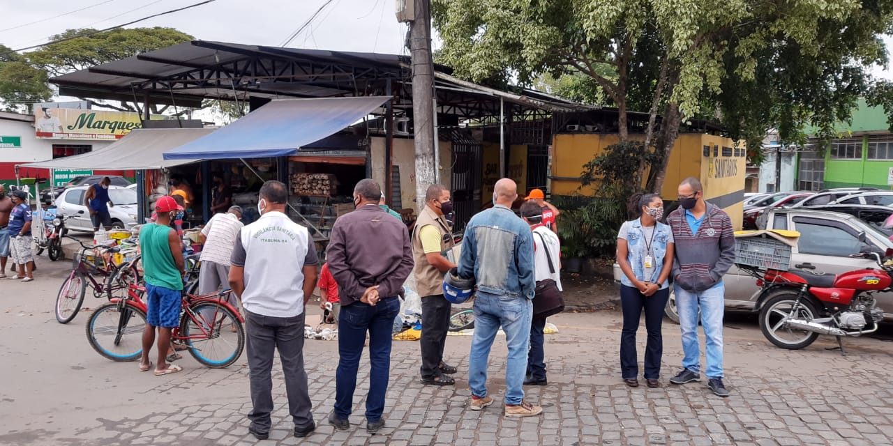 Itabuna: prefeitura fecha “feira do rolo” no Centro Comercial