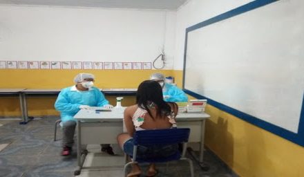 Estudantes de Serra Grande fazem testagem para novo coronavirus