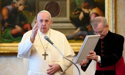 Papa Francisco agradece ao MST por distribuir toneladas de alimentos para os pobres durante a pandemia