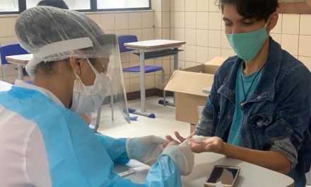 Mais de 24 mil pessoas devem ser testadas para novo coronavírus nas escolas estaduais de Ilhéus e Itabuna