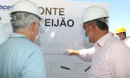 Obras da nova ponte sobre o Rio São Francisco são vistoriadas pelo governador