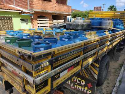 Comércio clandestino de botijão de gás é desarticulado em Camamu