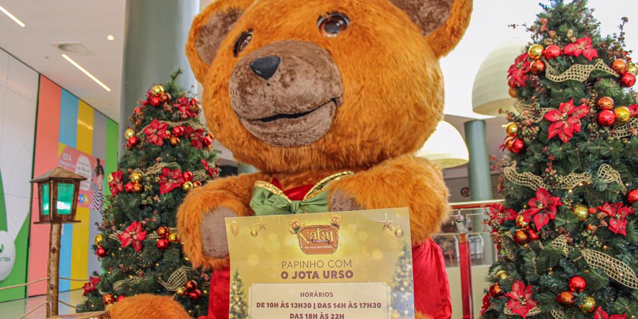 No Natal do Shopping Jequitibá, interação com Urso Jota une crianças a Papai Noel