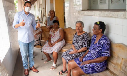 Covid-19: Augusto Castro abre a vacinação de idosos no Abrigo São Francisco