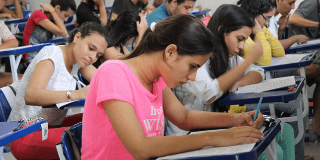 Estudantes poderão requerer aproveitamento de estudos para conclusão do Ensino Médio