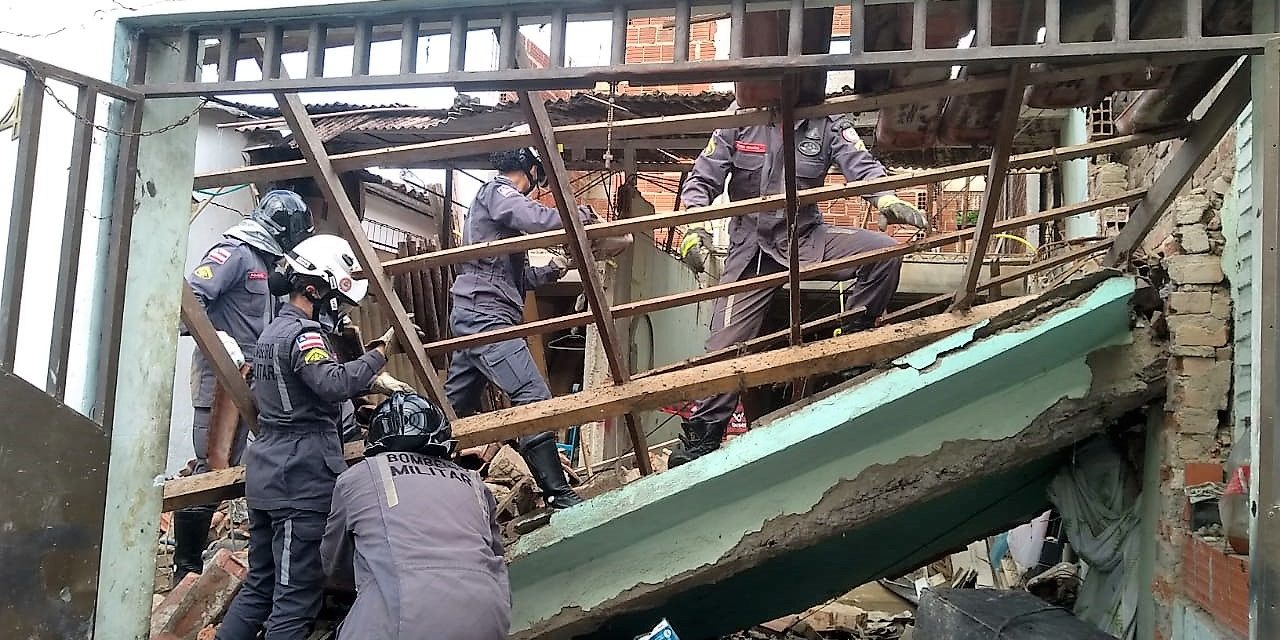 Construção desaba e deixa uma pessoa ferida no bairro de Fátima; obra é interditada pela Defesa Civil