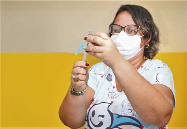Covid-19: Prefeitura abre cadastro para vacinação de profissionais da rede privada de Saúde em Ilhéus