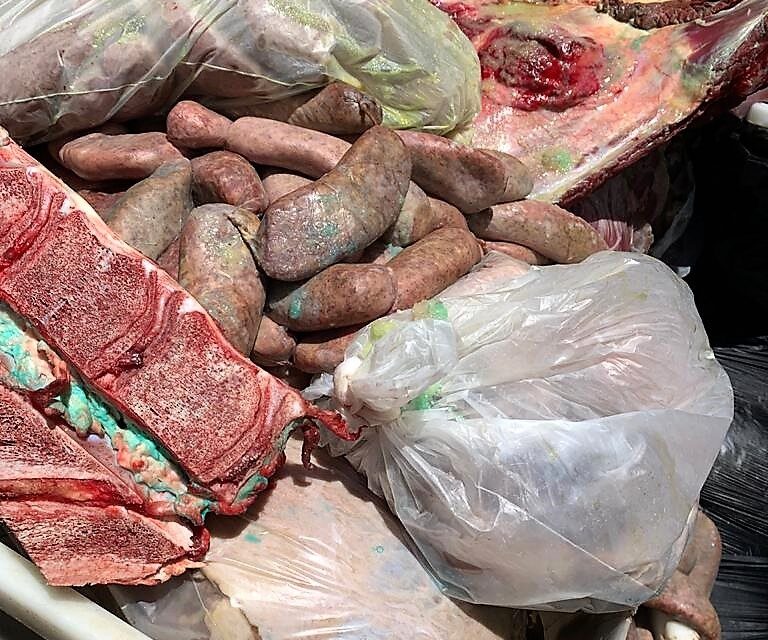 Mais de 400 quilos de carne imprópria para consumo humano são apreendidos em Itabuna