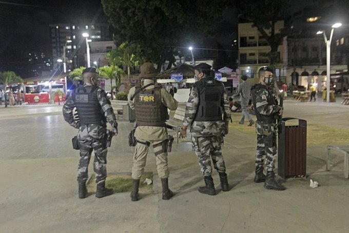 Toque de recolher às 18h começa a valer a partir desta segunda na Bahia