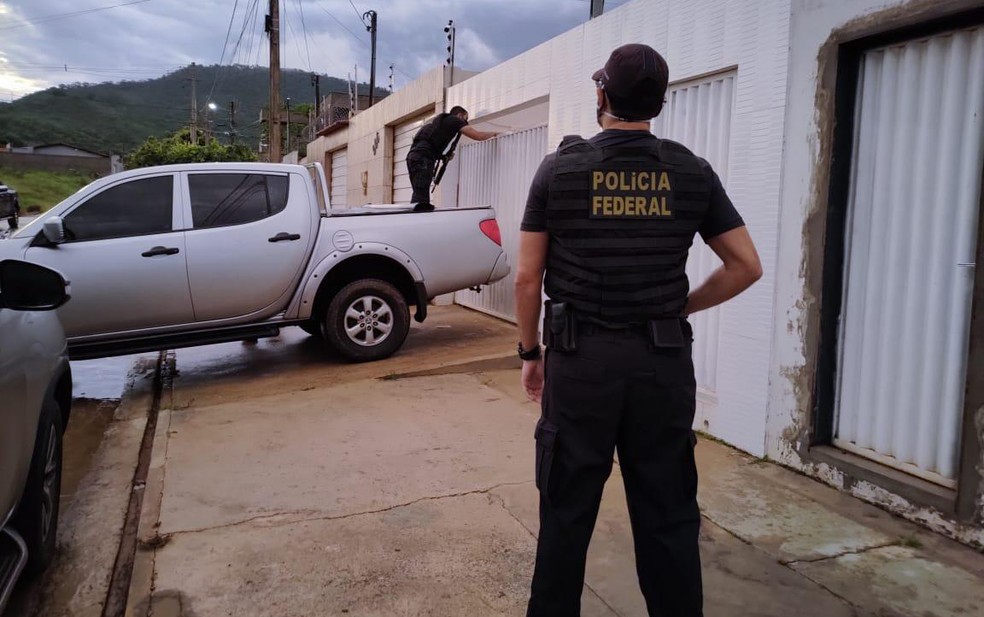 Polícia Federal deflagra operação contra desvios de recursos públicos da Educação em Barreiras