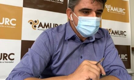 Amurc parabeniza municípios por cumprir a meta de vacinação