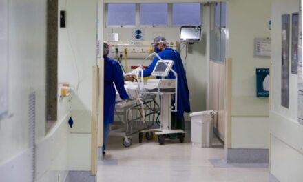 Bahia zera fila de regulação de pacientes intubados em UPAs