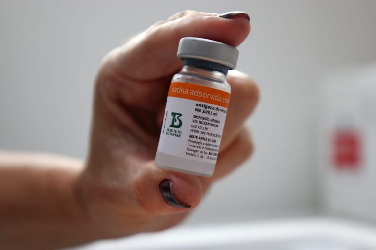 Bahia receberá 343.630 doses de vacina contra Covid-19