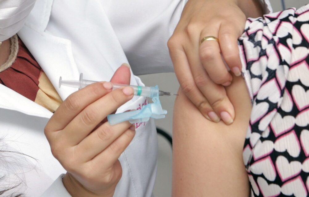 Secretaria Municipal de Saúde divulga cronograma de vacinação até o dia 18