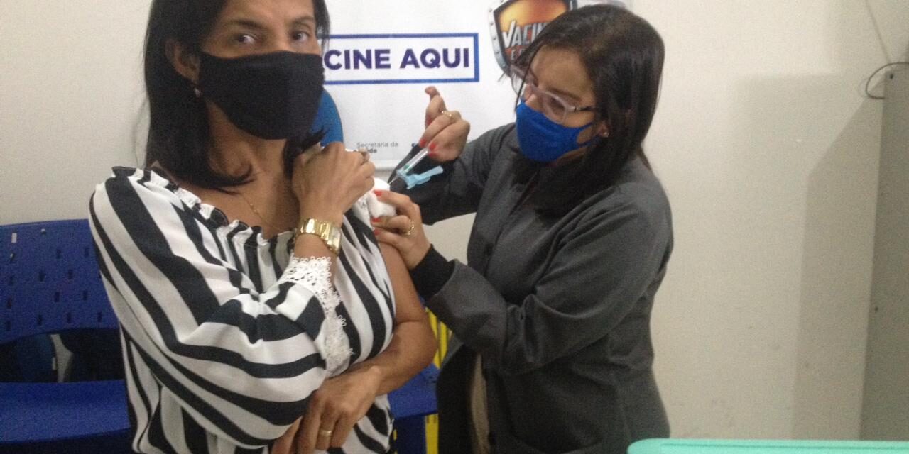 Novo cronograma de vacinação em Itabuna inclui faixa etária de 45 anos