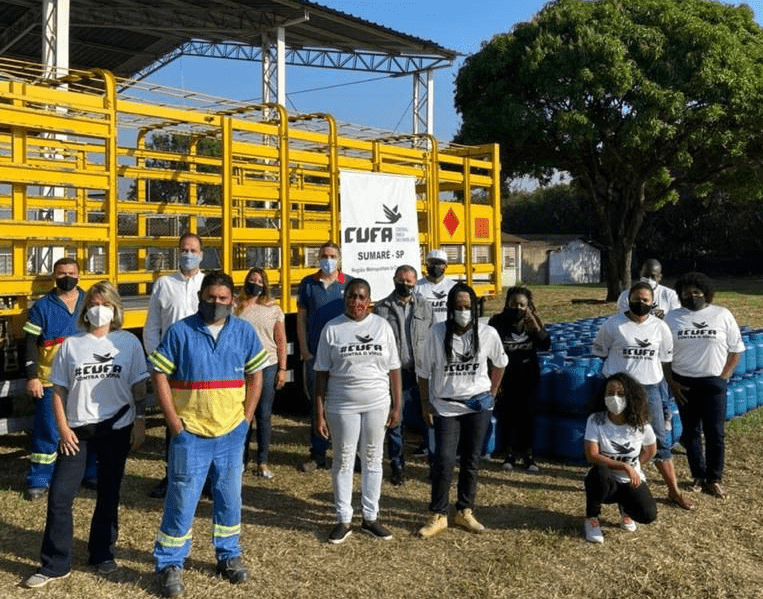 Ultragaz e CUFA distribuem 8 mil botijões de gás em favelas de São Paulo e da Bahia