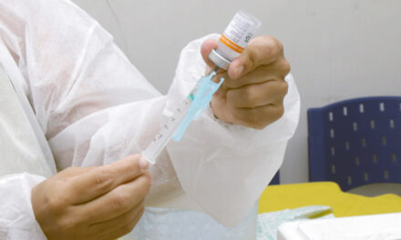 Ilhéus dá continuidade à vacinação com 1ª e 2ª dose contra a Covid-19 nesta segunda