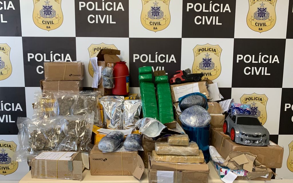 Polícia intercepta quase 30 encomendas com drogas nos Correios