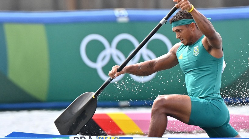 Olimpíadas: Isaquias Queiroz brilha e conquista a medalha de ouro na canoagem